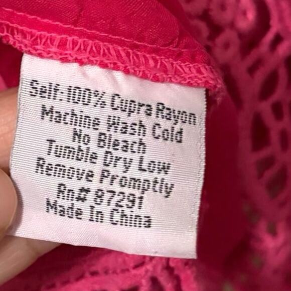 Johnny Was Pink Embroidered Crochet Floral Boho Blouse Top Size Medium - Picture 4 of 4